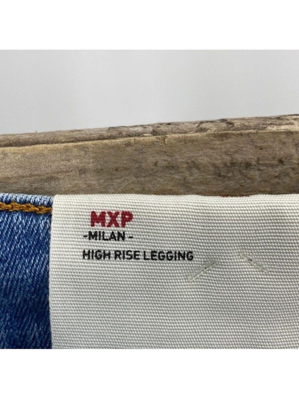 Warp & Weft - Picture 7 of 10
